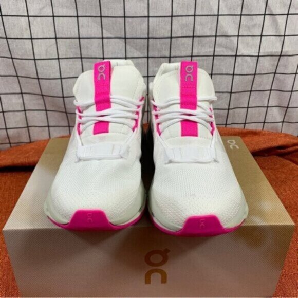 On Running Cloudnova Undyed White & Carnation (Barbie) Size 7 pink